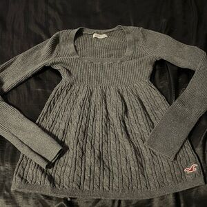 Hollister Gray Cable Knit Sweater